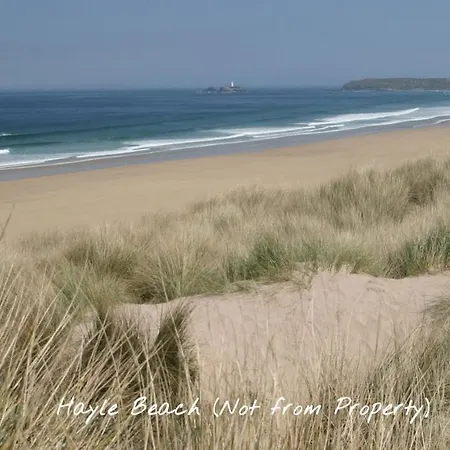 B25 Trezaren, Riviere Towans * Hayle